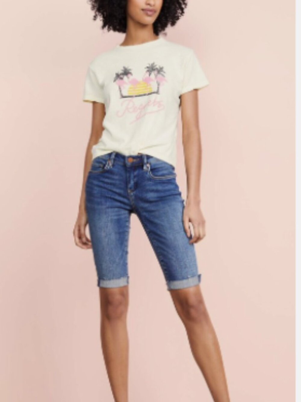 Blank NYC Bermuda Veranda  Shorts with Frayed Hem size 25